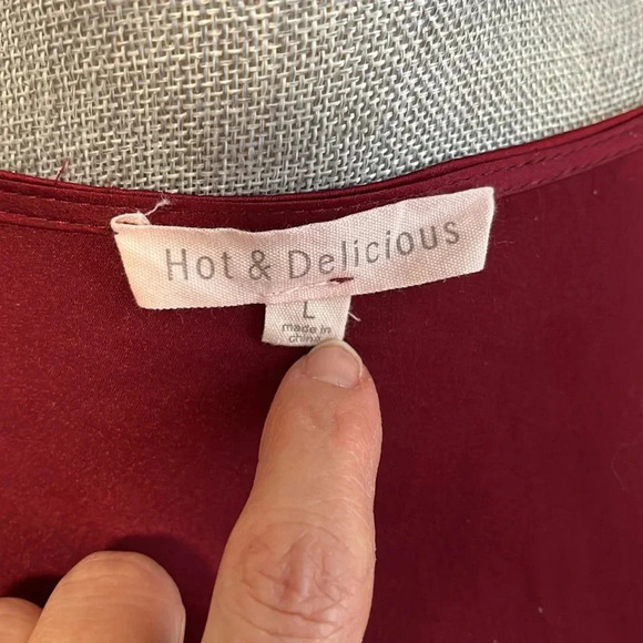 Bubble Sleeve Satin Wrap Dress Burgundy, Size L - Picture 7 of 9